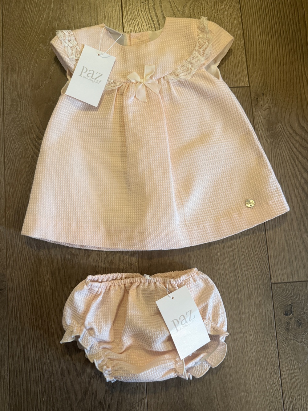 Paz Rodriguez baby girls dress and bloomers set in pink— 6 Month